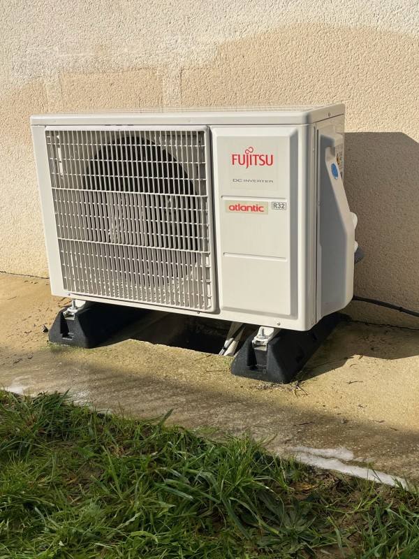 Comment optimiser le rendement de votre climatisation réversible à Châtillon-sur-Chalaronne grâce à un nettoyage des filtres profond ?