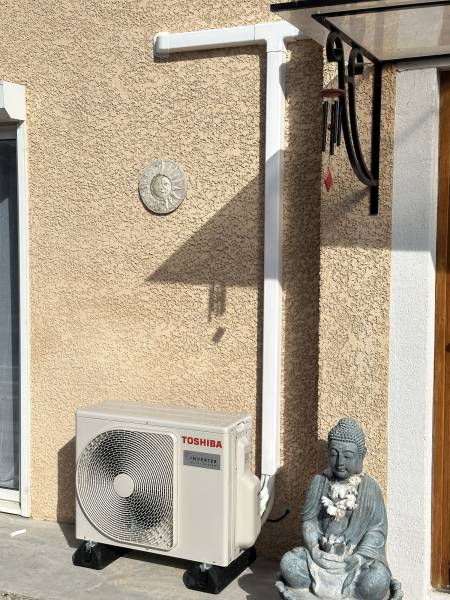 Professionnel de la pose de climatisation réversible pour les particuliers à Bourg en Bresse